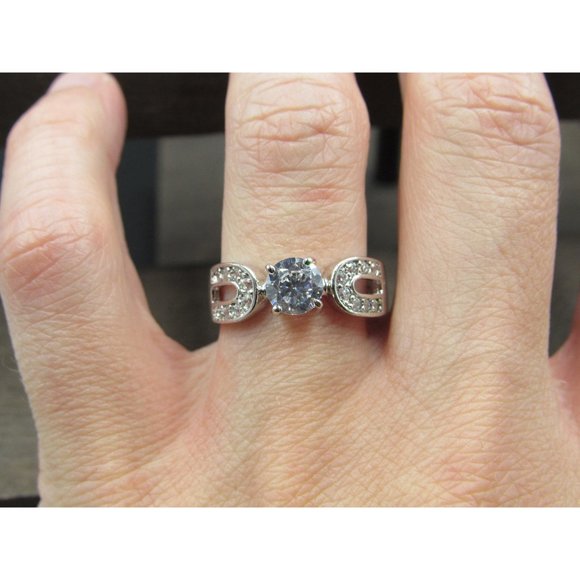 Size 8 Silver Tone Clear CZ Gemstone Band Ring Vintage Wedding Engagement - Picture 3 of 6